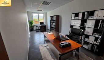 EXKLUZÍVNY ADMINISTRATÝVNY PRIESTOR NA PODNIKANIE V PÚCHOVE. - 11