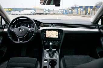 Volkswagen Passat Variant 2.0 BiTDI 240k Highline 4MOTION - 11