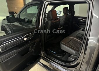Dodge Ram  4x4 5.7 hemi 2021 rok - 11