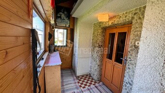 Rodinný dom s 2 bytovými jednotkami so slnečným pozemkom na - 11