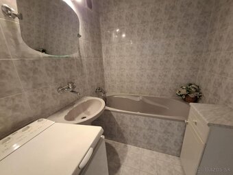 NA PREDAJ - 3 izb. byt s garážou, Prievidza - 11