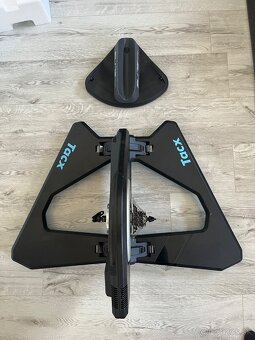 Cyklotrenažér NEO 2T smart Garmin Tacx - 11