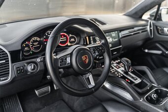 Predám Porsche Cayenne Turbo - 11