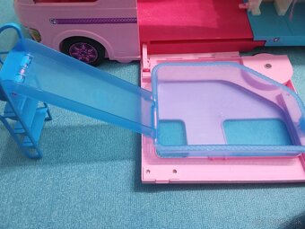 Barbie karavan - ružový - 11