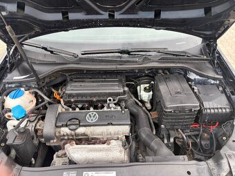 Volkswagen GOLF 6 - 11