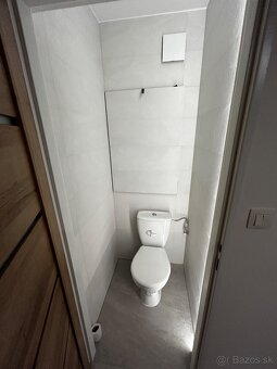 Luxusný 2 izbový byt na prenájom v Komárne - 11