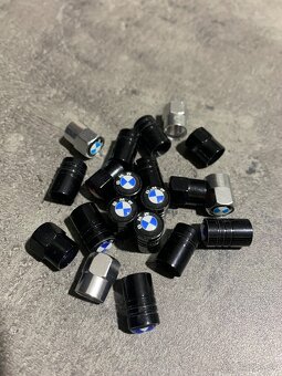 BMW znak krytky emblem kufor kapota kolesa volant - 11