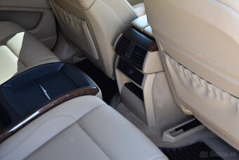 BMW X6 xDrive 50i - 11