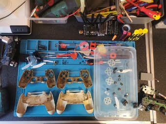 PS4 Slim 500GB Gold Edition - 11