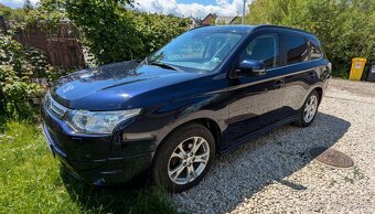 Predám Mitsubishi Outlander 3 2013 2,2DI-D 110kW - 7 miestne - 11