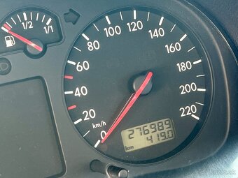 Predám VW GOLF IV, 1.9 TDI - 11