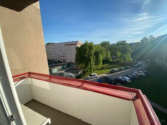 Pekný 1 izbový byt centrum KE, Komenského, balkón - 11