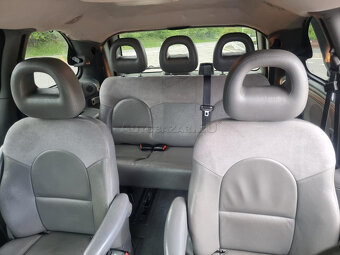 Chrysler Voyager 2.8 CRD - 11