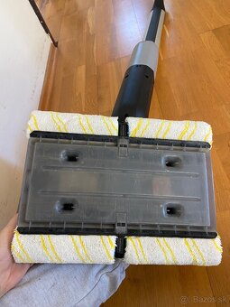 Čistič tvrdých podláh Kärcher FC 7 Cordless. - 11