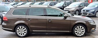 Volkswagen Passat Variant 2.0 TDI BMT Highline - 11