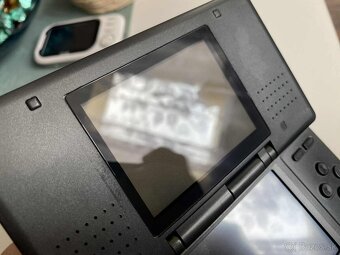 Nintendo DS + 64GB - 11