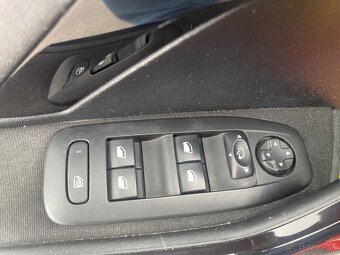 Peugeot 208 1.2 Pure Tech 60kw, rok vyroby  2016 - 11