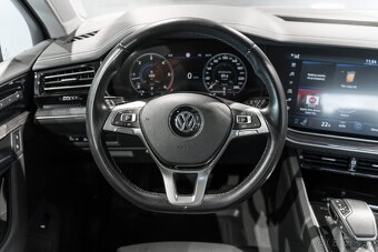 Volkswagen Touareg 3.0 V6 TDI SCR 4Motion Tiptronic - 11