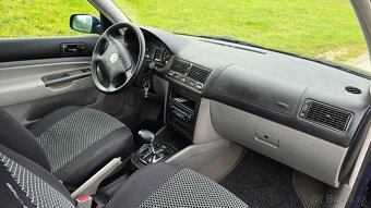 Predám VW Golf 1.6 benzín, pre vozíčkara, invalid, ZTP - 11