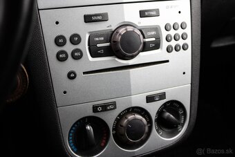 Opel Corsa 1.2 16V Enjoy - 11