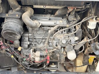 Smykový kolový nakladač Bobcat S530 - 11