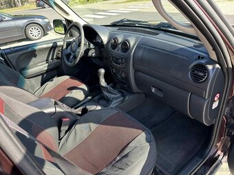 Jeep Cherokee 2.5 CRD - 11