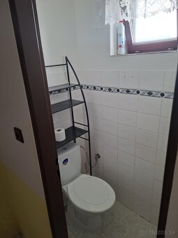 Predám veľký rodinný dom - 11
