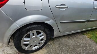 Renault megane scenic - 11