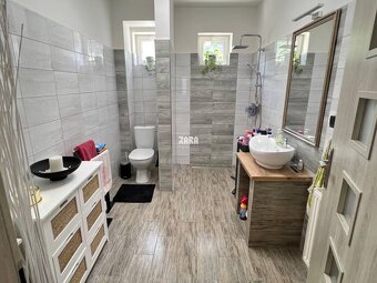 Moldava nad Bodvou, pekný, dvojpodlažný 5 izbový rodinný dom - 11