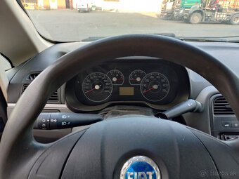 Fiat Punto 1.2 - 11