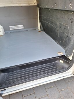 predam vw t 5 long aj vysoky nie sanitka original - 11