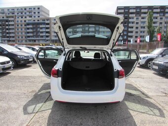 Opel Astra ST 1.4 Enjoy - odpočet DPH - splátka 189,-€ - 11