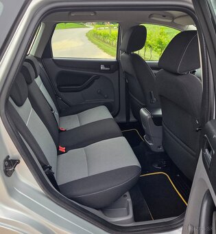 Ford Focus 1.6 16V 74KW/101 koní R.V.03/2011 - 11