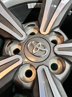 5x114,3 R17 Toyota C-HR - originál alu disky + senzor - TOP - 11