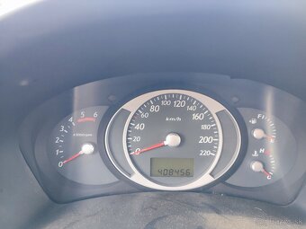 Hyundai tuscon 2.0CRDI 103kw 4x4 - 11