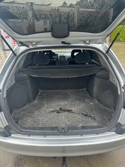 Toyota Avensis 2.0 D-4 - 11