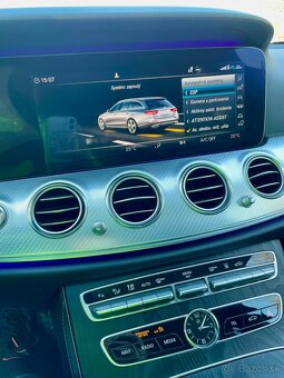 TOP CENA Mercedes-Benz E 300de Plug-in Hybrid 2019/12 - 11
