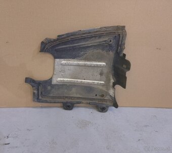 spod kryty podvozku, motora Octavia 3 - 11