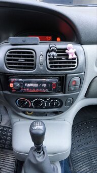 Renault Scénic 1.6i 79kw 2001 - 11