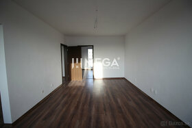 Na predaj 3-izbový byt s balkónom  v Michalovciach - A14 - 11