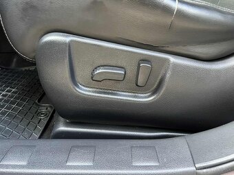 Nissan X-Trail 2.5 - 11