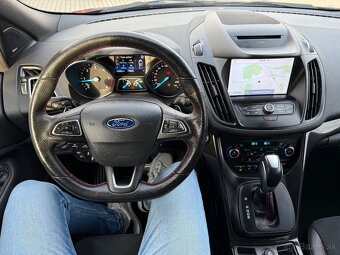 Ford Kuga 2.0TDCi ST-Line - 11