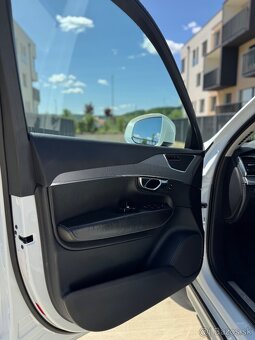 Volvo XC90 2.0 235 kW •Benzín• Automat - 11