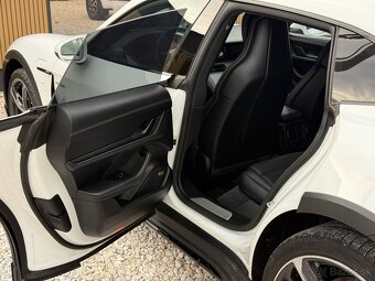 Porsche Taycan Cross Turismo 4 S Pano, Bose, Head-Up,Ambient - 11