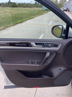 Predám VW touareg 7p 3.0TDI 180kw - 11