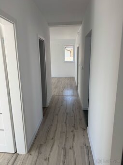 NÍZKOENERGETICKÁ NOVOSTAVBA 4.- izbového rodinného domu - 11