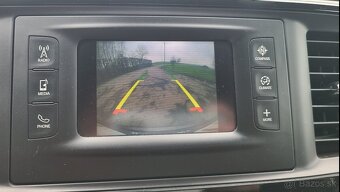 2017 Chrysler Pacifica Touring L - 11
