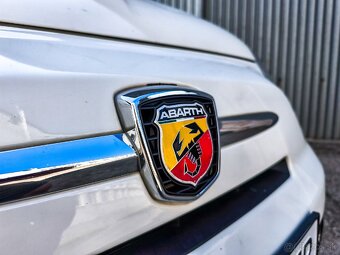 Fiat 500 Abarth 2010 - 11