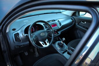 Kia Sportage 1.7 CRDi VGT 2WD Panoramatická strecha, Tažné - 11
