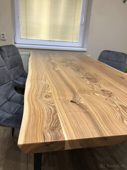 Jedálenský stôl - 11